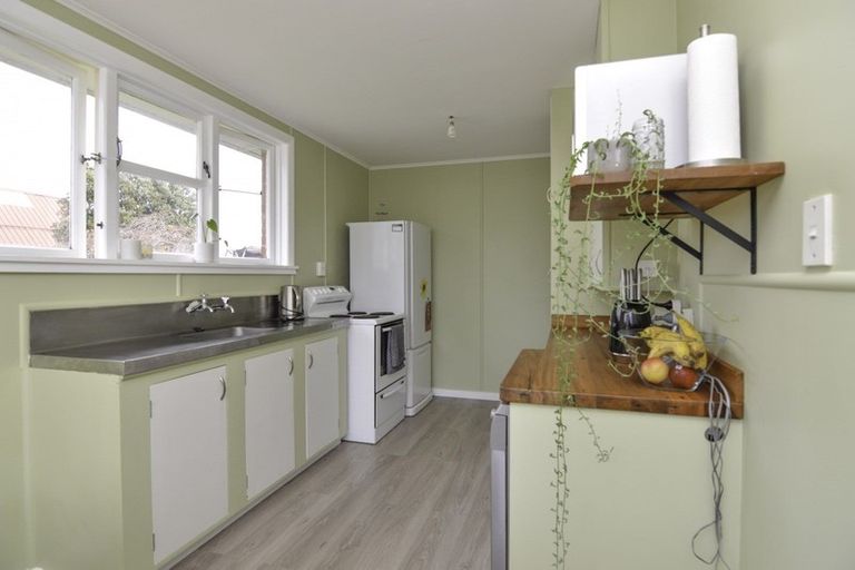 Photo of property in 26 Leicester Street, Terrace End, Palmerston North, 4410