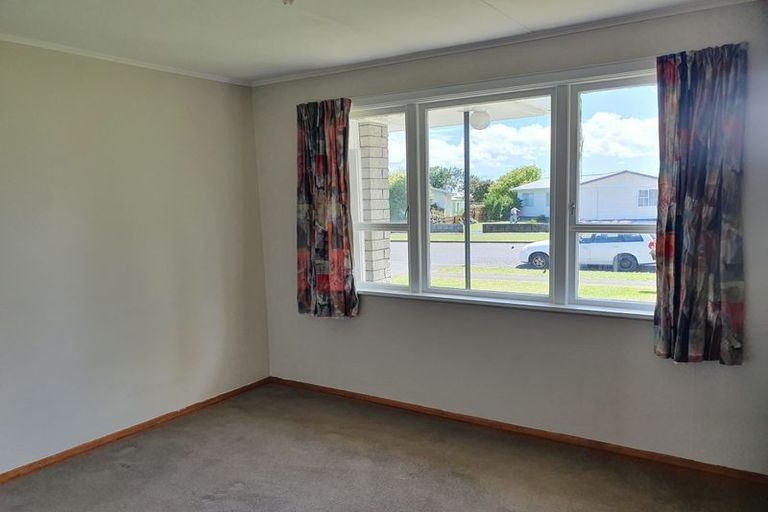 Photo of property in 130 Liverpool Street, Levin, 5510