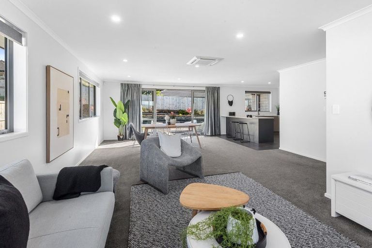 Photo of property in 18 Maui Place, Spotswood, New Plymouth, 4310