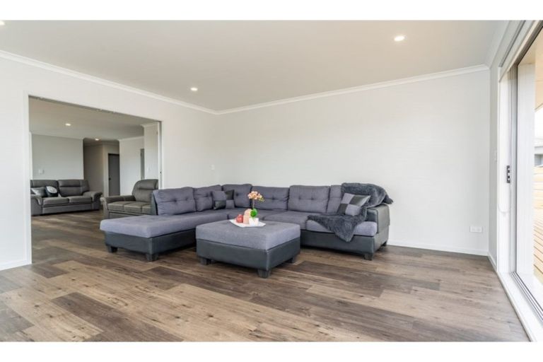 Photo of property in 26 Northcoast Place, Mangawhai Heads, Mangawhai, 0505