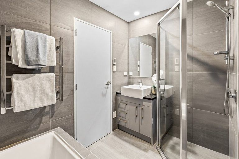 Photo of property in 54 Pencaitland Drive, Flat Bush, Auckland, 2019