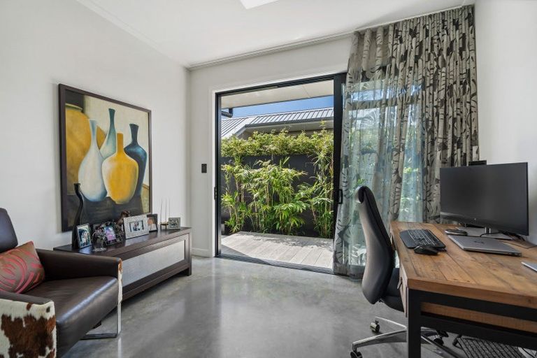 Photo of property in 8 Torea Lane, One Tree Point, 0118