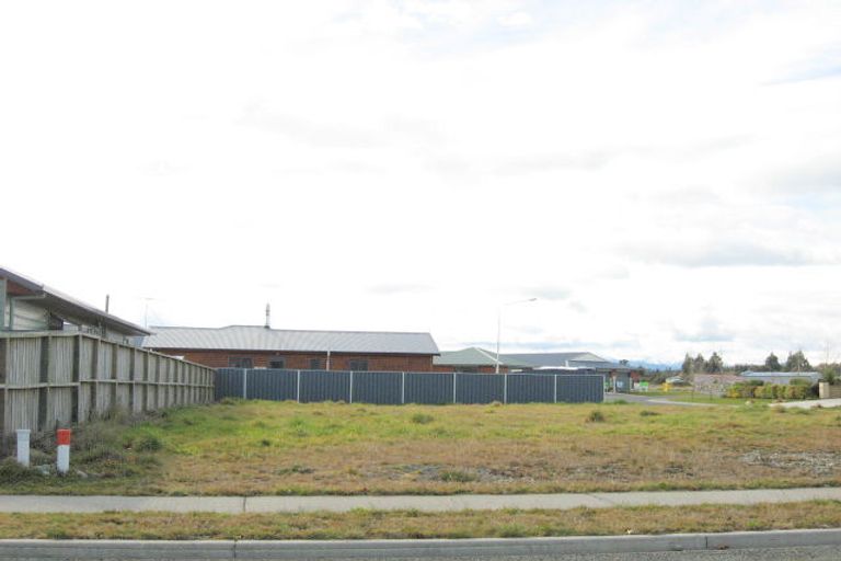 Photo of property in 102 Govan Drive, Te Anau, 9600