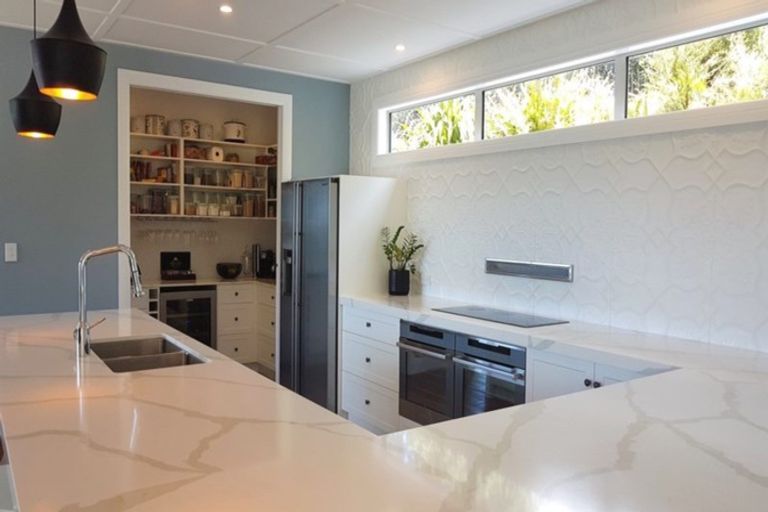 Photo of property in 31 Brick Bay Drive, Sandspit, Warkworth, 0982