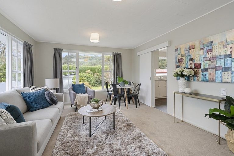 Photo of property in 89b Main Road, Wainuiomata, Lower Hutt, 5014