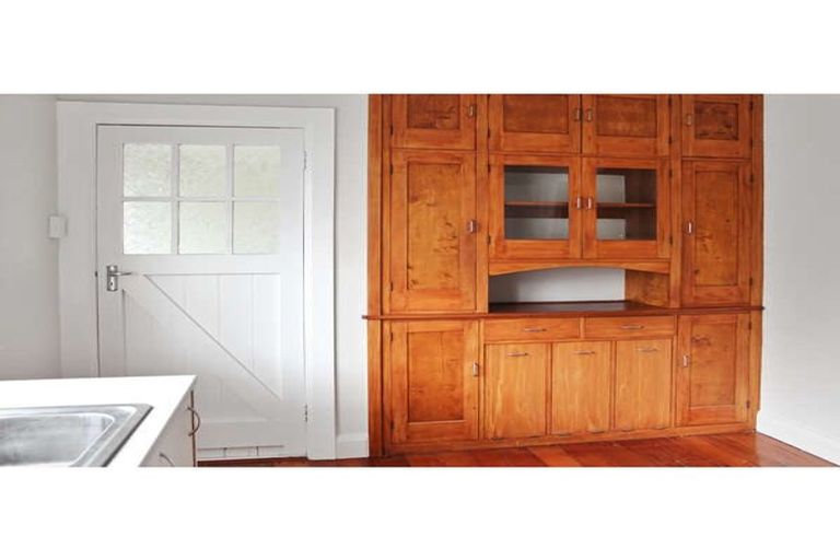 Photo of property in 83 Heretaunga Street, Palmerston North, 4414