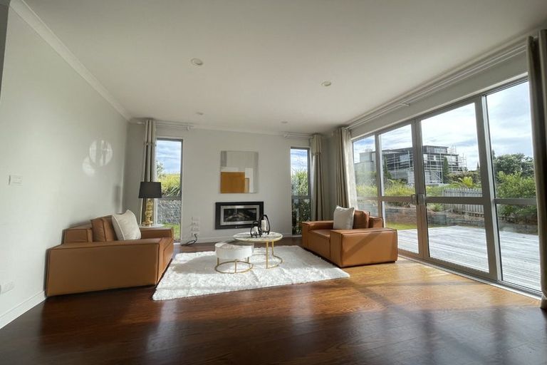 Photo of property in 20 Bearing Parade, Long Bay, Auckland, 0630