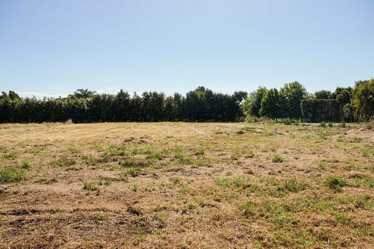 Photo of property in 104 Tara Road, Papamoa Beach, Papamoa, 3187