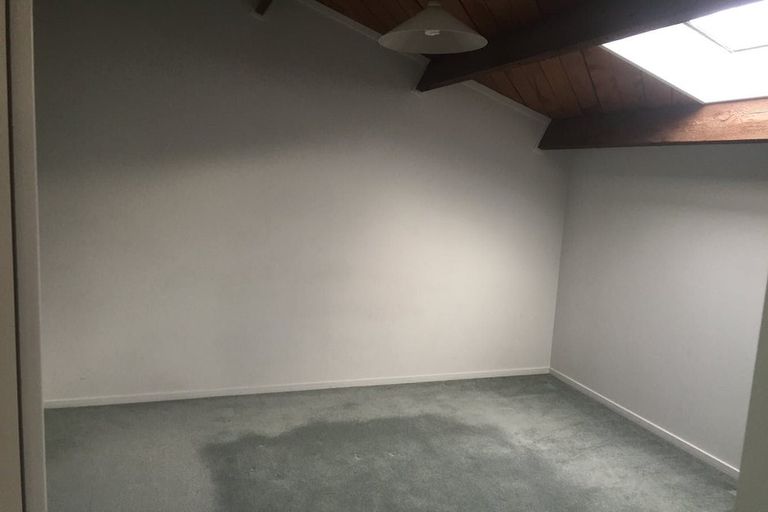 Photo of property in Metro Apartments, 16/220 Thorndon Quay, Pipitea, Wellington, 6011