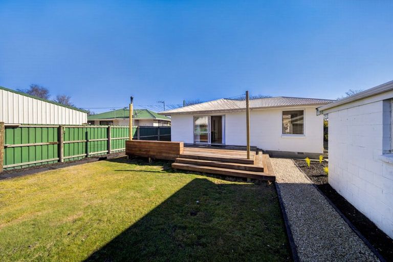 Photo of property in 4 Blossomdale Place, Bishopdale, Christchurch, 8053