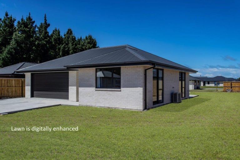 Photo of property in 69d Hilton Drive, Amberley, 7410