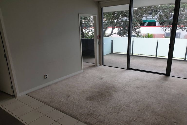 Photo of property in Halsey Apartments At Lighter Quay, 114/77 Halsey Street, Auckland Central, Auckland, 1010