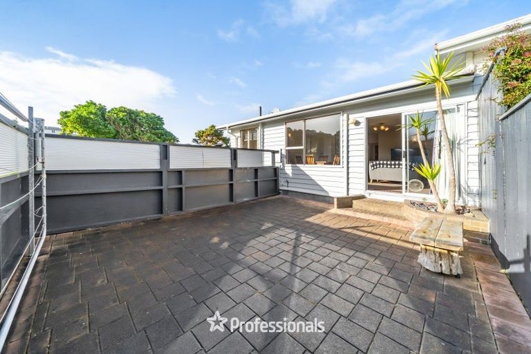 Photo of property in 142a Broderick Road, Johnsonville, Wellington, 6037