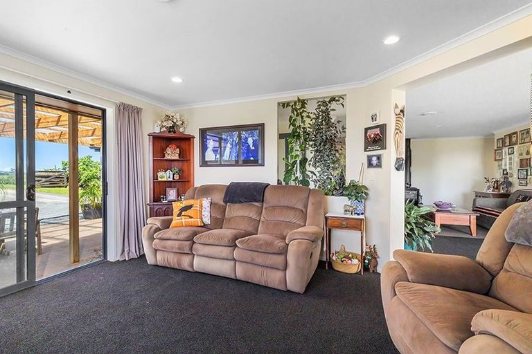 Photo of property in 52 Fishlock Road, Te Arai, Wellsford, 0974