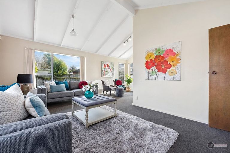 Photo of property in 15a Naenae Road, Naenae, Lower Hutt, 5011