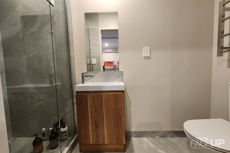 Photo of property in 3/10 Newington Road, Henderson, Auckland, 0612