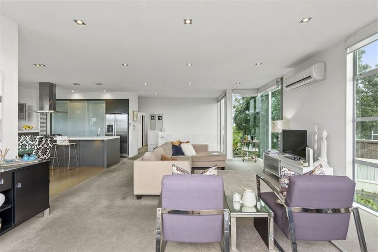 Photo of property in 151a Clovelly Road, Bucklands Beach, Auckland, 2012