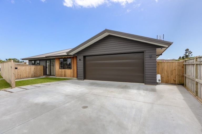 Photo of property in 60 Cyrus Street, Whalers Gate, New Plymouth, 4310