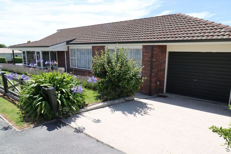 Photo of property in 49 Arun Street, South Hill, Oamaru, 9400