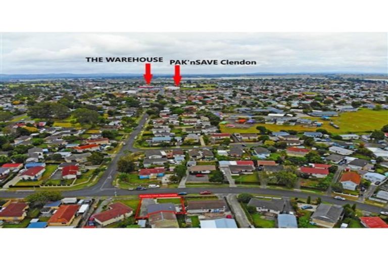 Photo of property in 1/15 Moncrieff Avenue, Clendon Park, Auckland, 2103