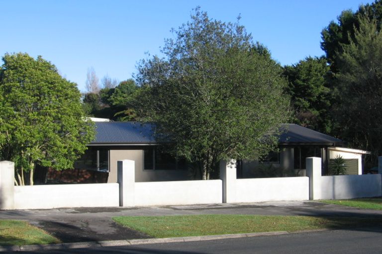 Photo of property in 75 Casey Avenue, Fairfield, Hamilton, 3214