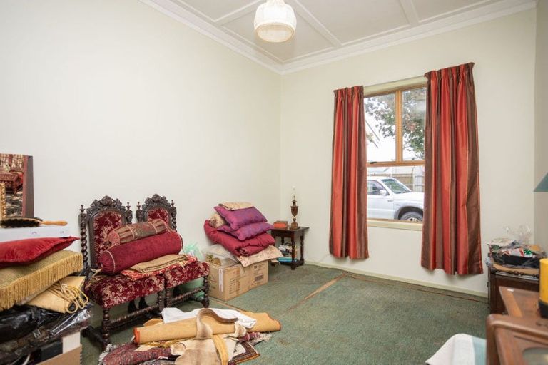 Photo of property in 10 Allardice Street, Dannevirke, 4930