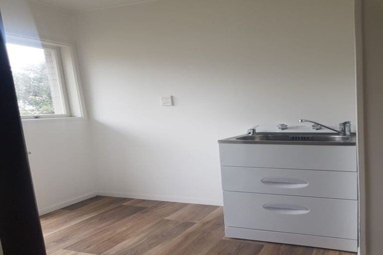 Photo of property in 45 Meadway, Sunnyhills, Auckland, 2010