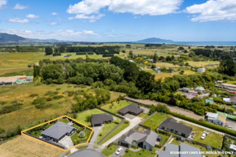 Photo of property in 12 Dow Chung Place, Otaki, 5512