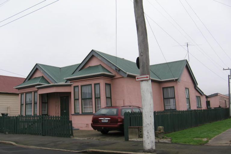 Photo of property in 40 Reid Road, South Dunedin, Dunedin, 9012