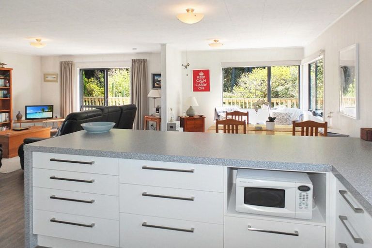 Photo of property in 25 Cousins Avenue East, Foxton Beach, Foxton, 4815