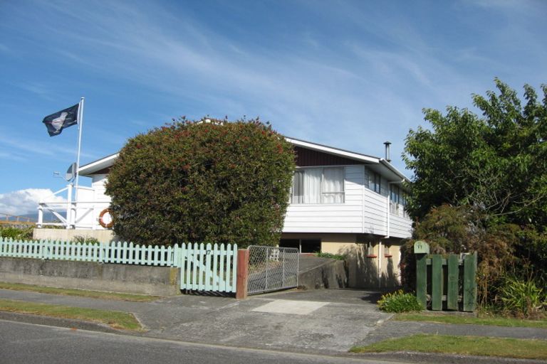 Photo of property in 17 Cook Street, Carters Beach, Westport, 7825