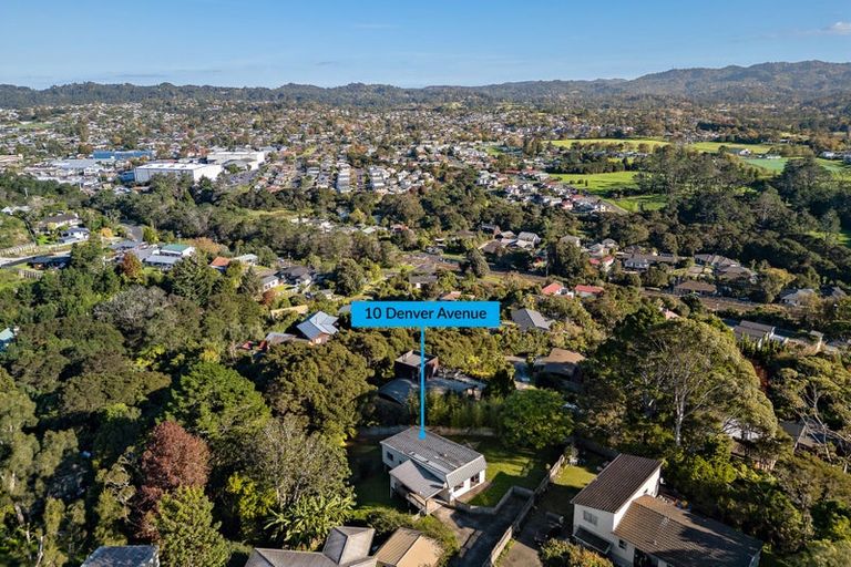 Photo of property in 10 Denver Avenue, Sunnyvale, Auckland, 0612