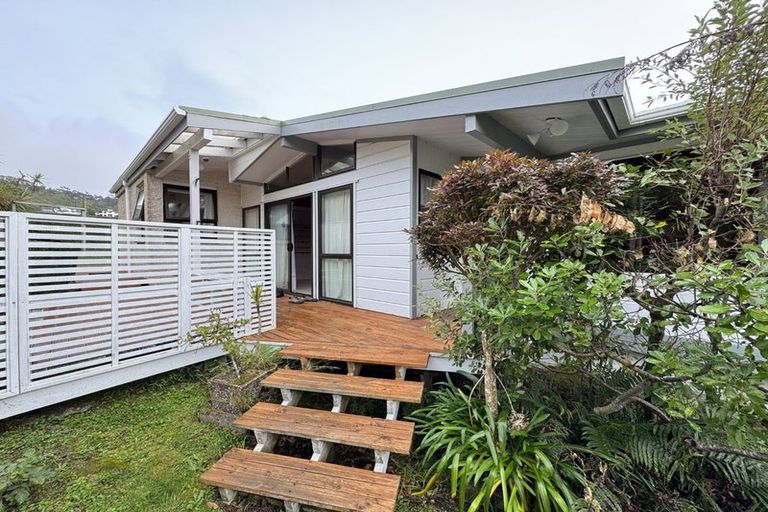 Photo of property in 166 Mitchell Street, Brooklyn, Wellington, 6021