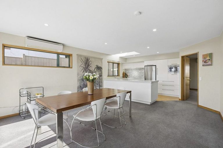 Photo of property in 17 Shandon Road, Vauxhall, Dunedin, 9013