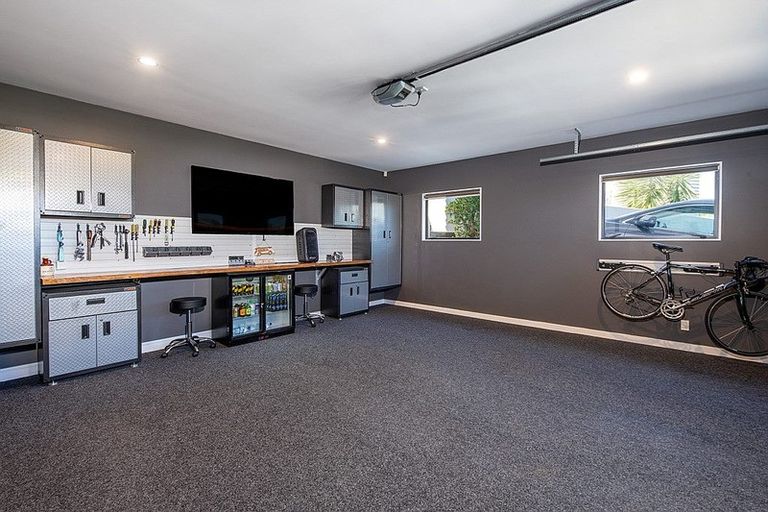 Photo of property in 131 Beach Road, Castor Bay, Auckland, 0620