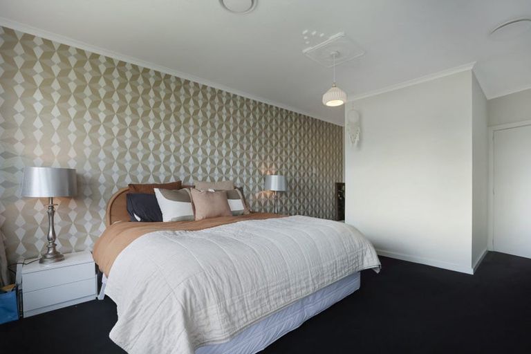 Photo of property in 94 Mcmurdo Street, Tinwald, Ashburton, 7700