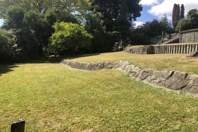 Photo of property in 7a Naera Place, Kawaha Point, Rotorua, 3010