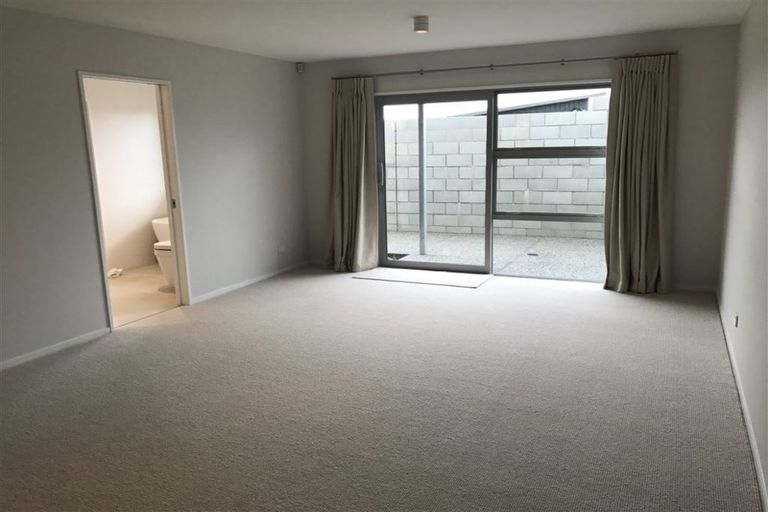 Photo of property in 11 Te Awakura Terrace, Mount Pleasant, Christchurch, 8081