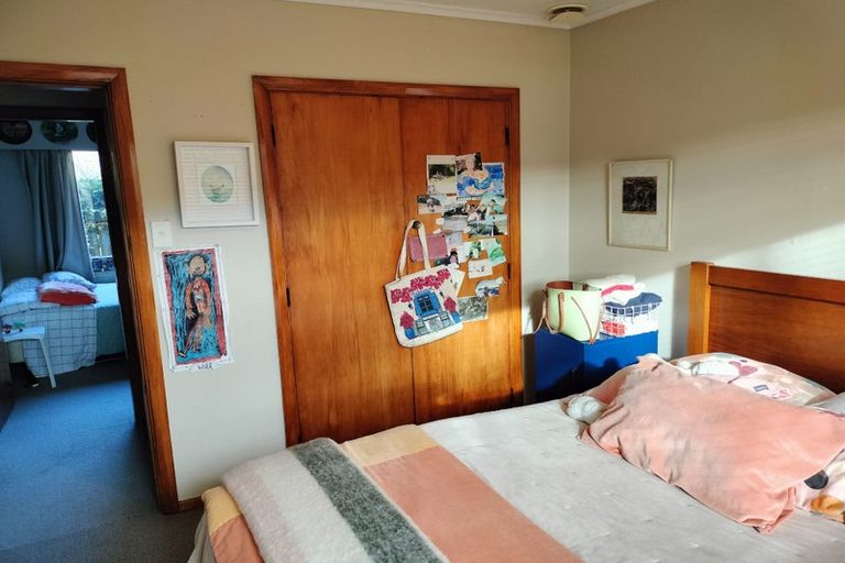 Photo of property in 1 Gray Street, Pukerua Bay, 5026