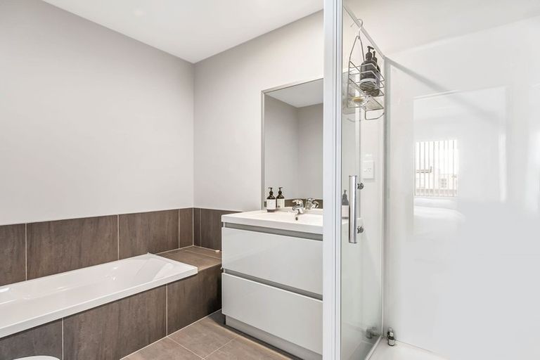 Photo of property in 90 Arion Road, Takanini, 2112