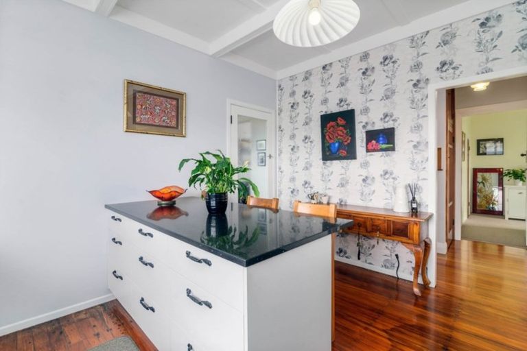 Photo of property in 132 Ranolf Street, Glenholme, Rotorua, 3010