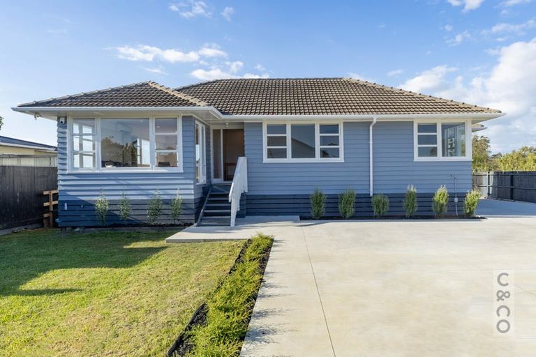 Photo of property in 15a Springs Road, Parakai, 0830