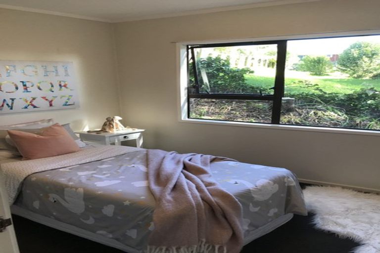 Photo of property in 2/113 Manuka Road, Bayview, Auckland, 0629