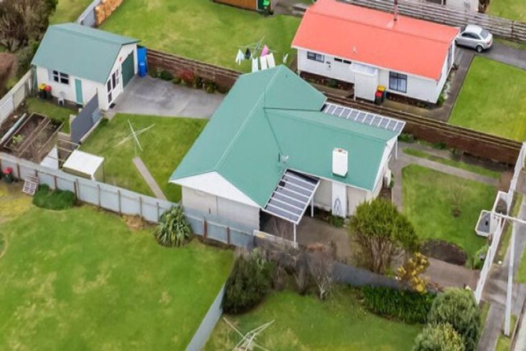 Photo of property in 3 Edinburgh Street, Patea, 4520