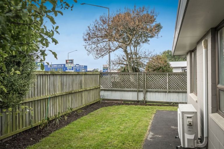 Photo of property in 1/281 Main South Road, Hornby, Christchurch, 8042