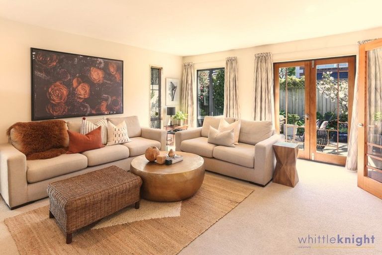 Photo of property in 40a Thornycroft Street, Fendalton, Christchurch, 8052