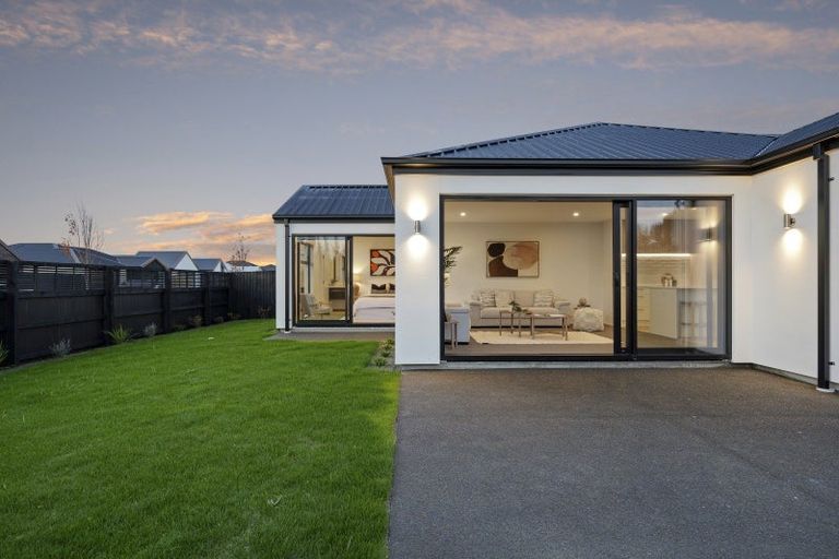 Photo of property in 2 Arapawa Street, Belfast, Christchurch, 8051