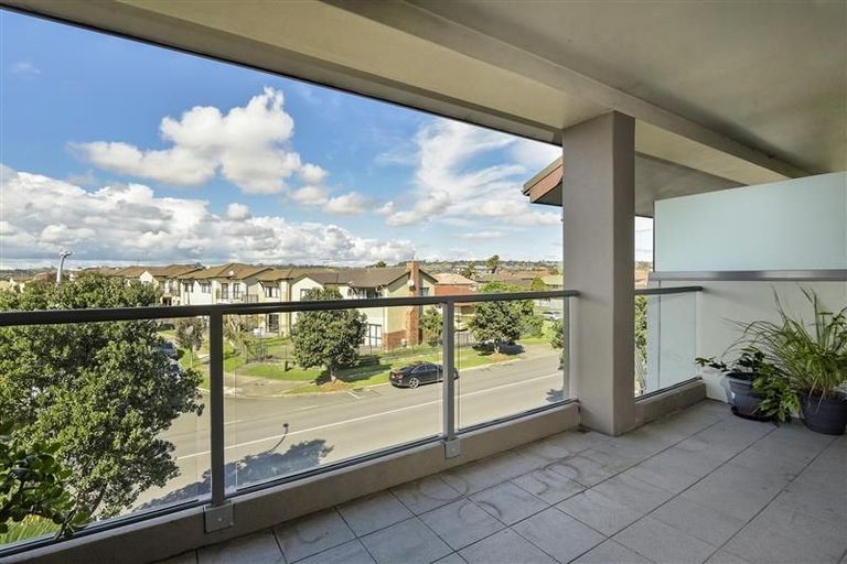 Photo of property in 88c Michael Jones Drive, Flat Bush, Auckland, 2019