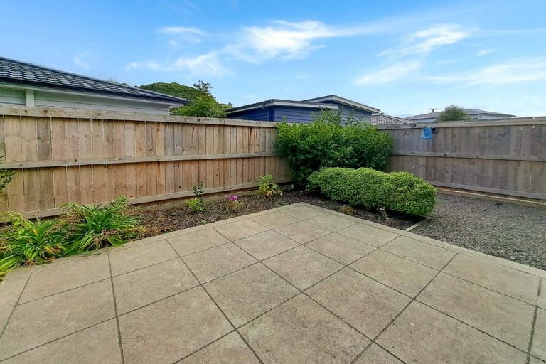 Photo of property in 12 Ronalds Way, Taita, Lower Hutt, 5011