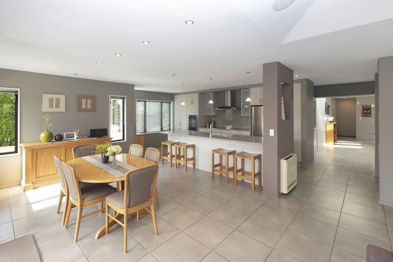 Photo of property in 8 Applecross Lane, Harewood, Christchurch, 8051